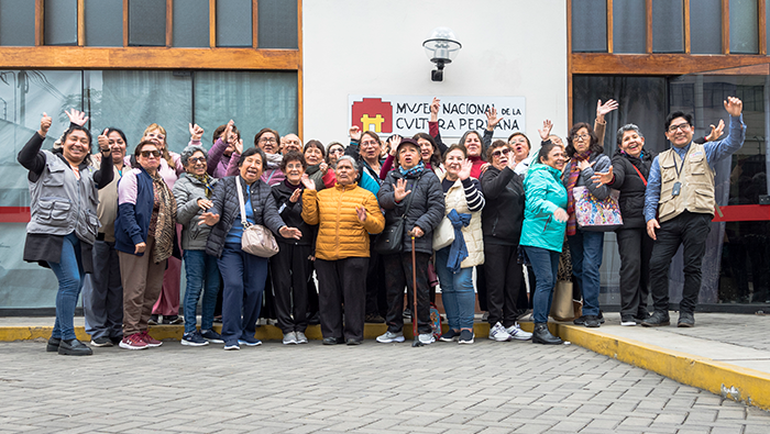 ADULTOS MAYORES MUSEO NACIONAL DE LA CULTURA PERUANA