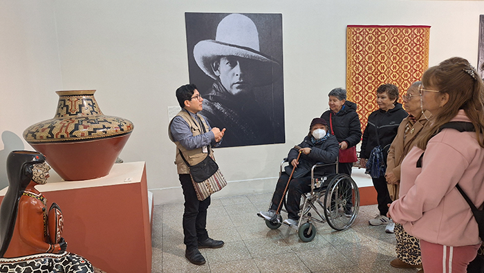 ADULTOS MAYORES MUSEO NACIONAL DE LA CULTURA PERUANA