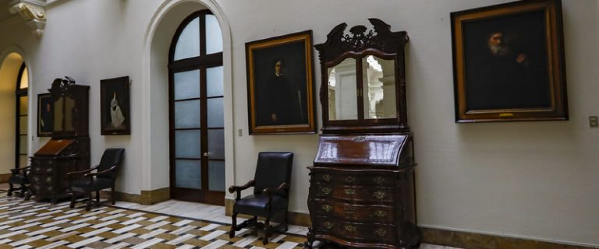 Pinacoteca Municipal "Ignacio Merino"