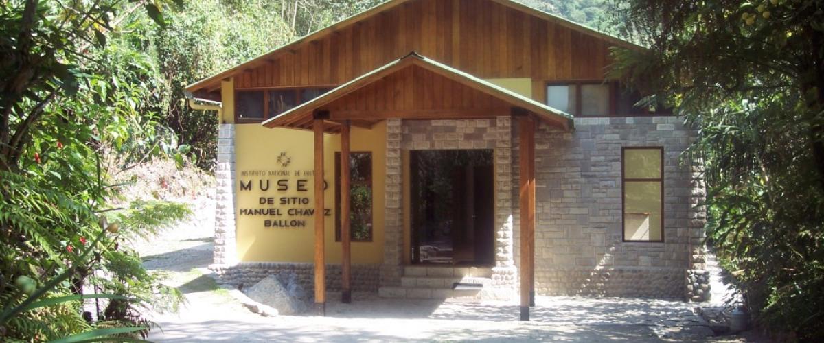 Museo de Sitio "Manuel Chávez Ballón"