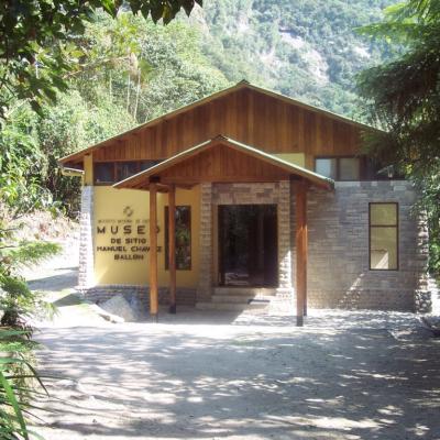 Museo de Sitio "Manuel Chávez Ballón"
